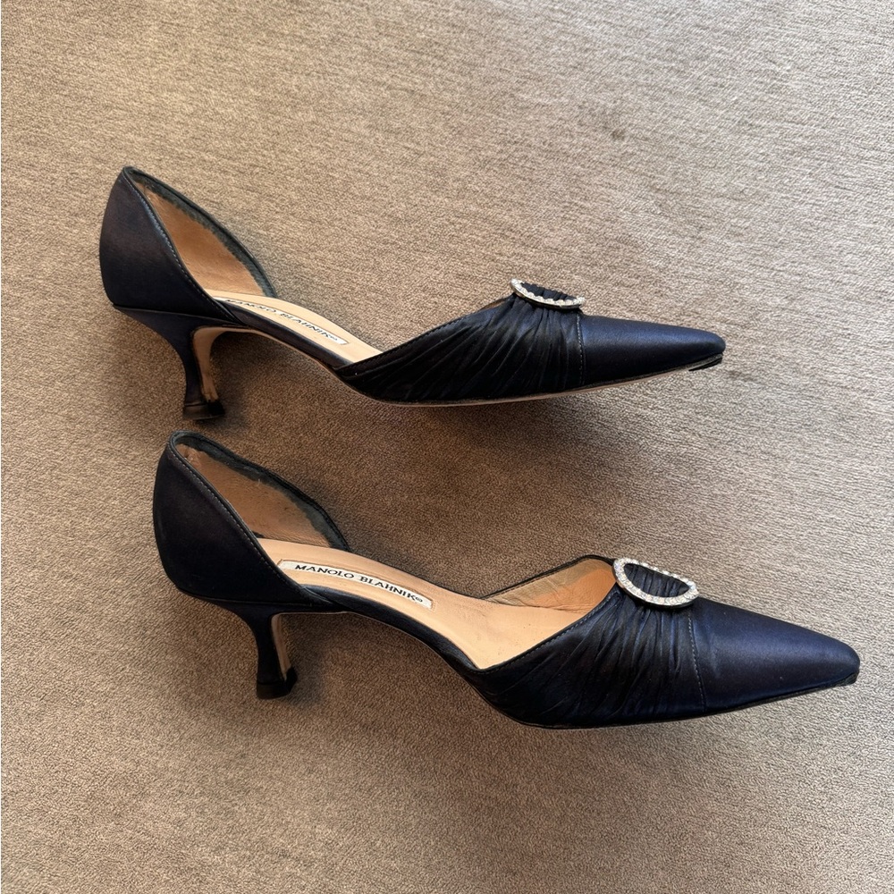 Manolo Blahnik Navy Blue Satin Pumps - Picture 5 of 8